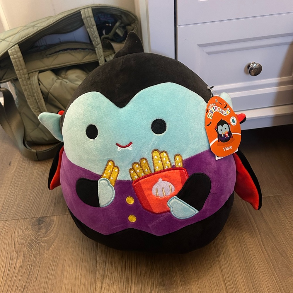 Vince Vampire Squishmallow